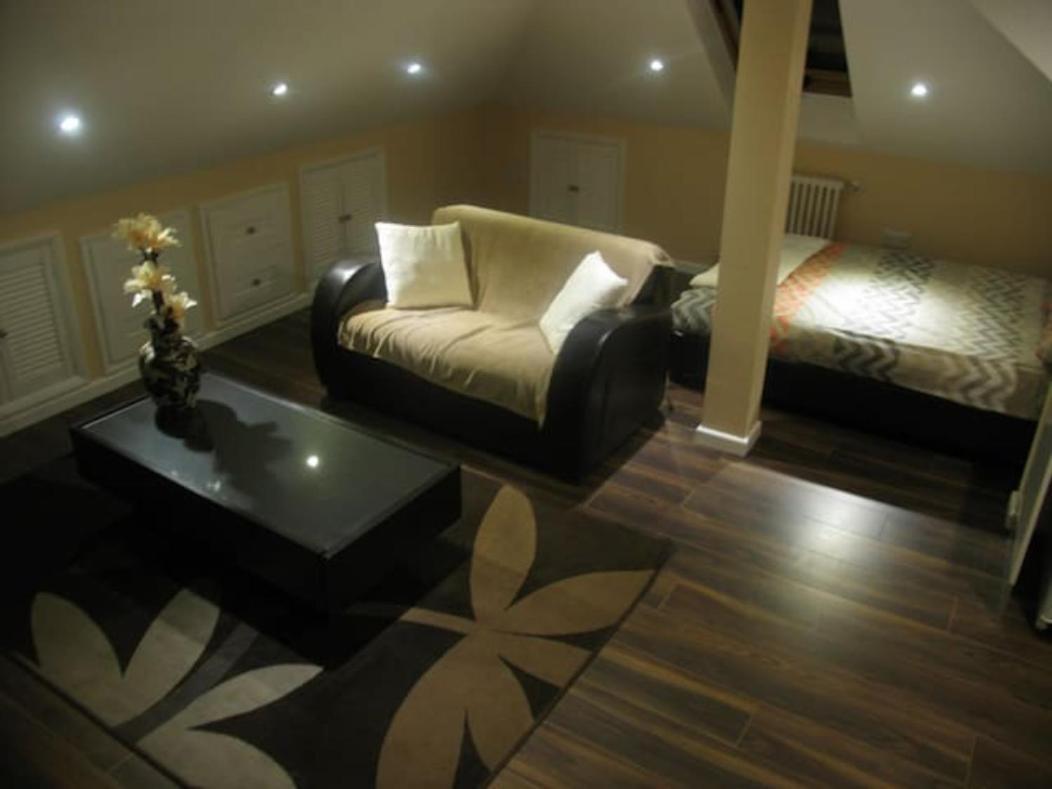 Modern Cosy Private Studio, Wifi, Ip-Tv, Must See Romford Zewnętrze zdjęcie